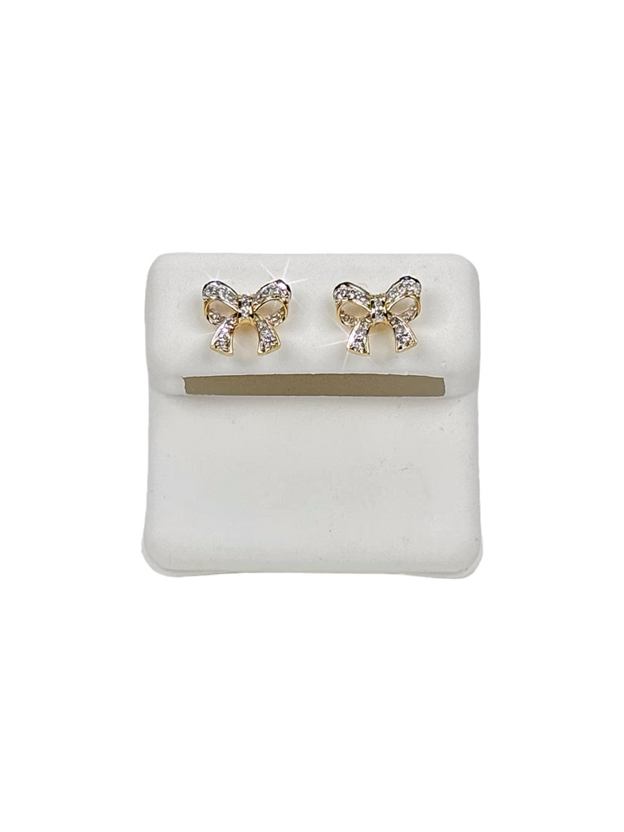 Bow Shaped Diamond earrings
