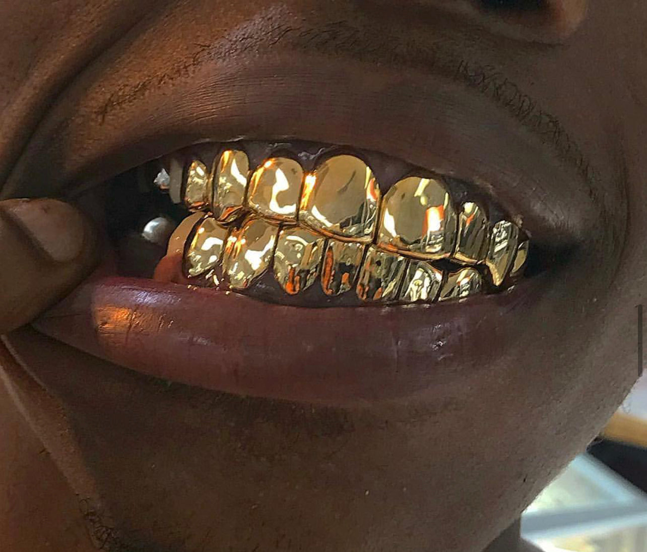 Custom gold grillz on sale shop near me